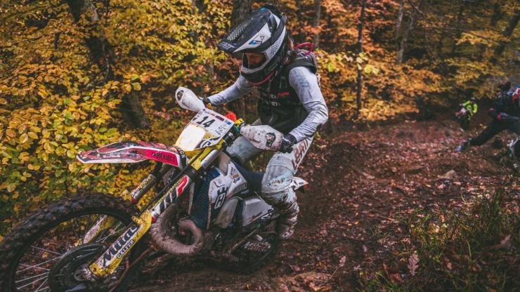 Una piloto madrileña es la primera mujer que completa la prueba de Hard Enduro más extrema