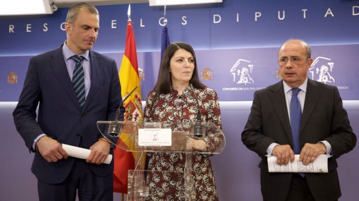 Vox denuncia el abandono de policías, guardia civiles y funcionarios de prisiones por parte de Interior