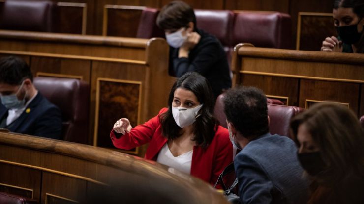 Arrimadas dispuesta a todo para defender el castellano como lengua vehicular