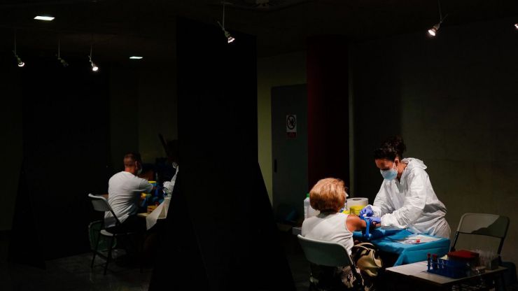 SATSE anima a la población y profesionales sanitarios a vacunarse frente a la COVID 19