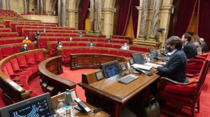 Sondeos: El PSC en liza frente a la caída de Cs en Cataluña y la irrupción de Vox en el Parlament