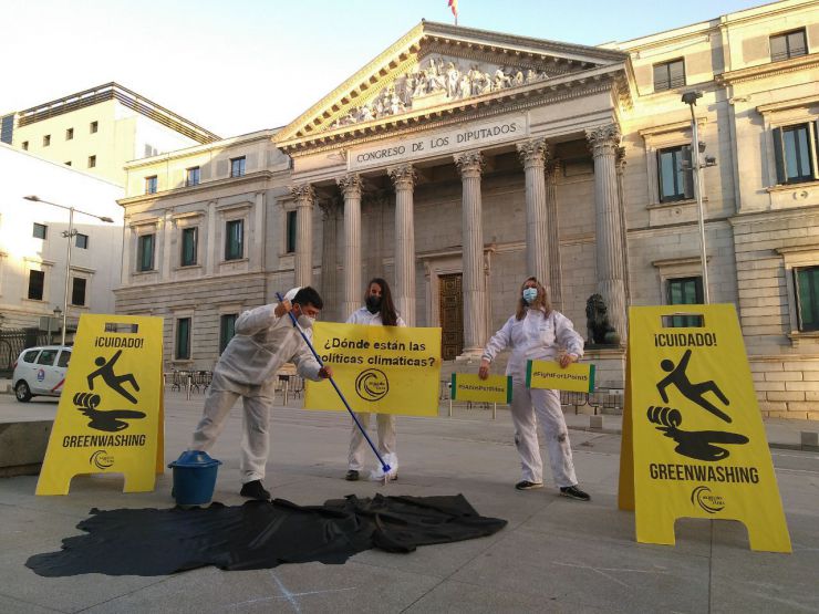 Más de 50 acciones de desobediencia civil para denunciar la inacción climática
