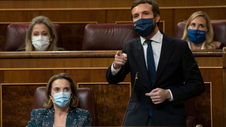Casado acusa a Sánchez de convertir el 'estado de alarma en una alarma de estado'