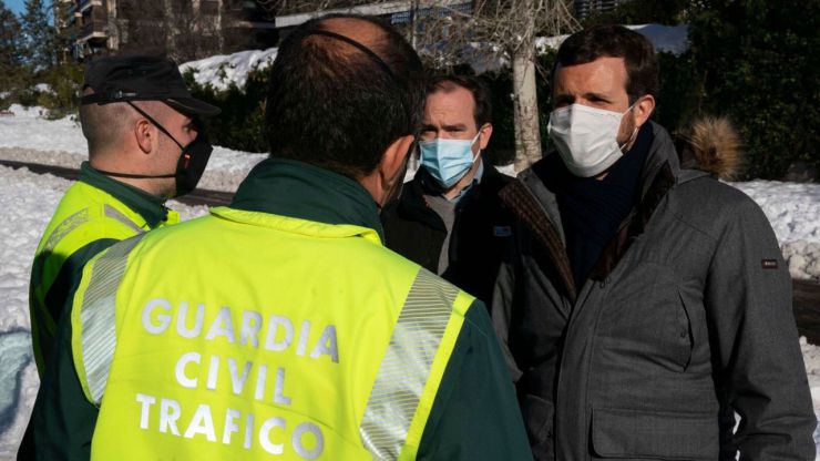 Vox critica el 'postureo obsceno' de Casado y las 'mentiras sistemáticas' del Gobierno
