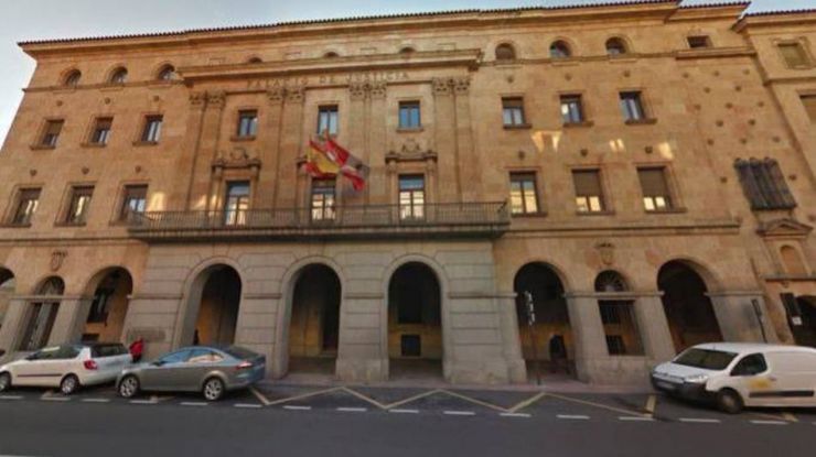 18 meses de cárcel por tocar los genitales a una joven que orinaba en la calle