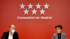 Madrid adelanta el toque de queda, aunque solo una hora