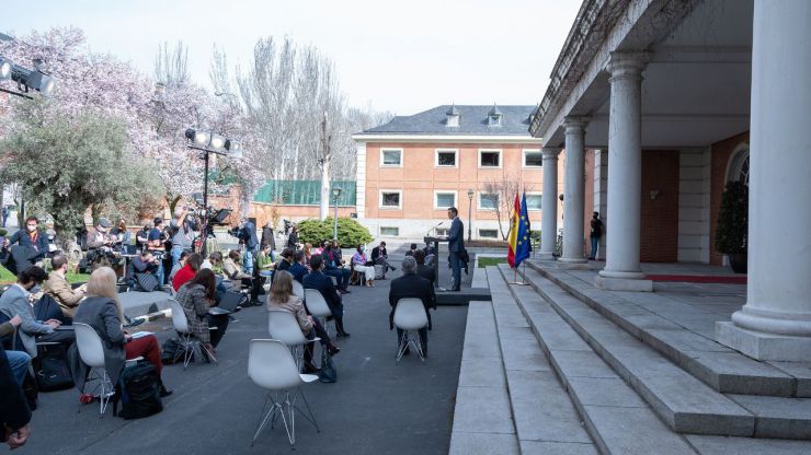 Después de alcanzar el acuerdo para el Consejo de RTVE, Sánchez muestra su extrañeza por el 'paso atrás' del PP