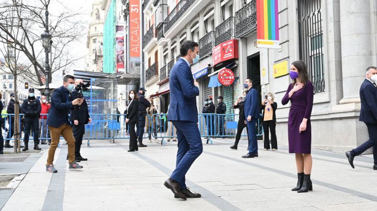 Sánchez: 'La injusticia que padecen las mujeres es tan infame que solo podemos erradicarla con unidad'