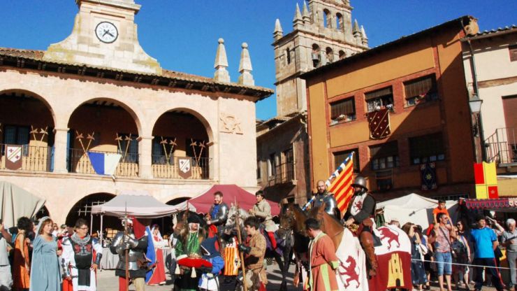 Recreaciones históricas como atractivo para recuperar el turismo
