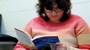 Plena inclusión celebra el Día del Libro con una campaña que insiste en el valor de la lectura fácil