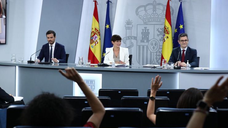 Memoria Democrática: 'Primera ley que condena y repudia el golpe de estado y la dictadura posterior'