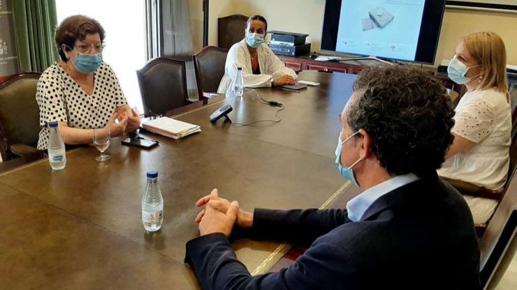 La directora general de Infancia y Adolescencia visita Ceuta