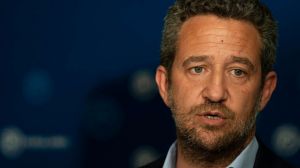 Olano: "Los españoles se preguntan dónde está Sánchez"