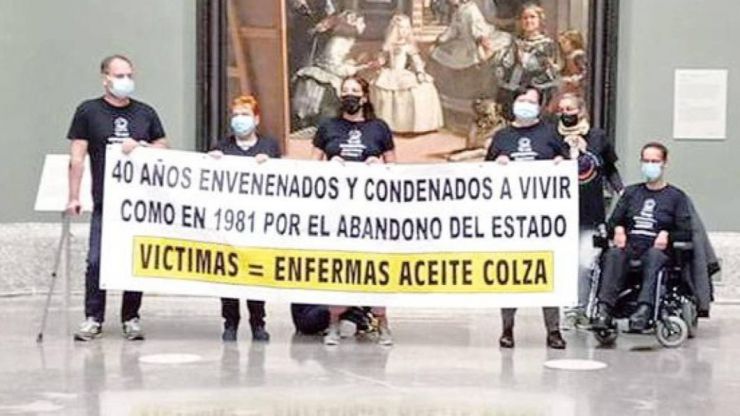 Un grupo de víctimas del aceite de colza se encerró el pasado 19 de octubre en el Museo del Prado de Madrid