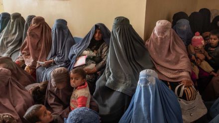 Las mujeres desaparecen progresivamente de la vida pública en Afganistán