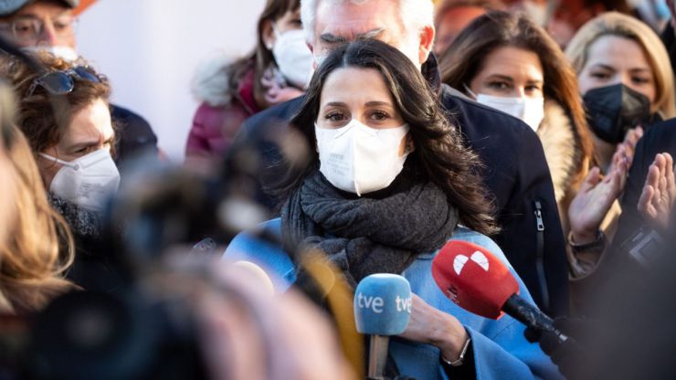 Cs critica que IU y Vox sean 'muy tibios y parecidos' ante la crisis en Ucrania y mira con recelo a UP