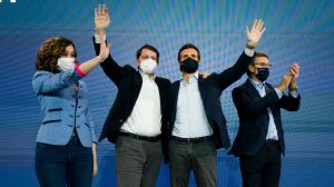 Casado atiza a un 