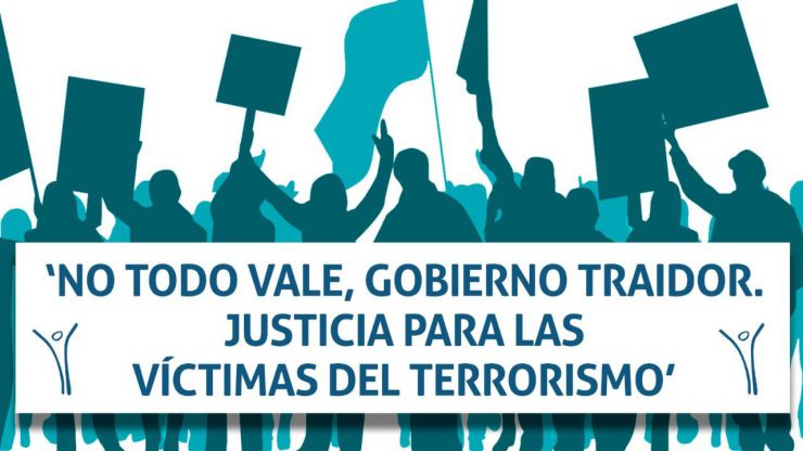 PP, Vox y Cs respaldan la manifestación de AVT contra el 'Gobierno traidor'