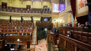 Sánchez se defiende en el Congreso y pide 
