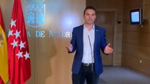 Caso mascarillas: Lobato acusa a Ayuso de mentir sobre su padre