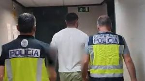 Se entrega uno de los líderes de Ultras Sur por delitos de lesiones y daños