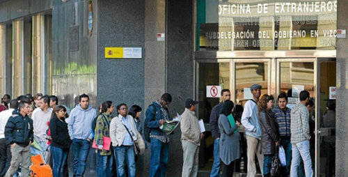 Eurostat desmonta un mito sober los extranjeros en España