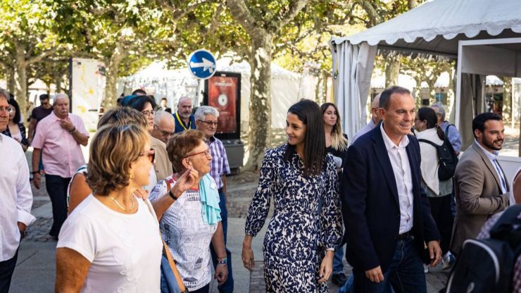 Arrimadas cree que Feijóo 'va a hacer lo mismo que Rajoy, arrodillarse al separatismo'
