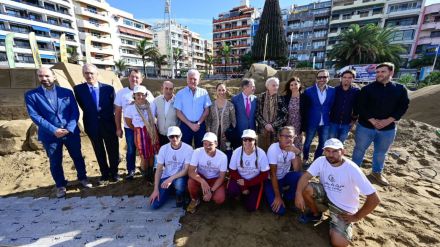 Vuelve el belén a la playa de Las Canteras con más de 2.800 metros de talento