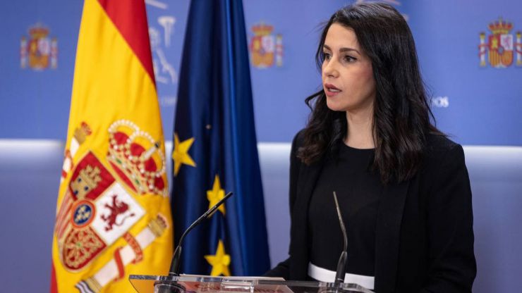 Arrimadas: 'Frenamos al separatismo en 2017 y pararemos a Sánchez en 2023'