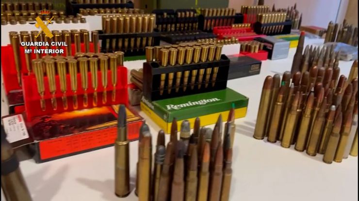 Descubren una red de tráfico ilegal de armas y municiones en España