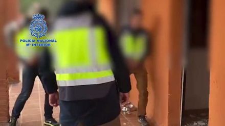 El peligro de las redes sociales: Extorsionados por picar en anuncios de servicios sexuales