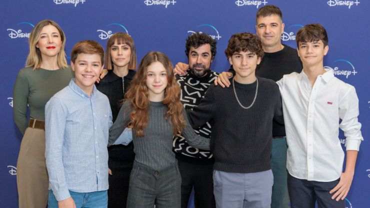 Disney+ presenta 'Invisible', la serie basada en el best seller de Eloy Moreno
