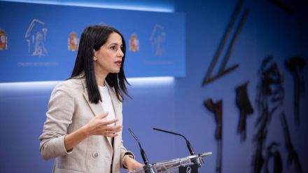 Arrimadas insiste: 'Sánchez es capaz de todo'