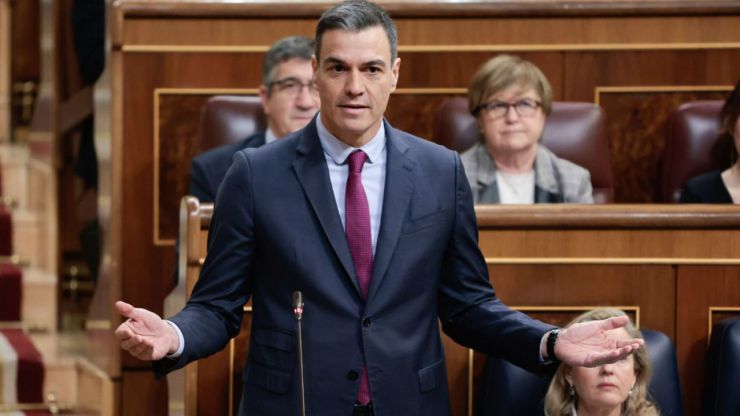 Sánchez se declara 'responsable' de todas las acciones de un gobierno social y feminista