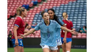 Fútbol: La Selección Absoluta Femenina pone el broche a la Copa de Naciones (0-3)