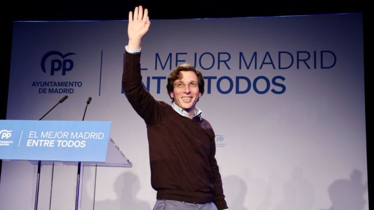 Almeida se enfrenta de nuevo a la justicia a cuenta del 'ilegal' Grupo Mixto