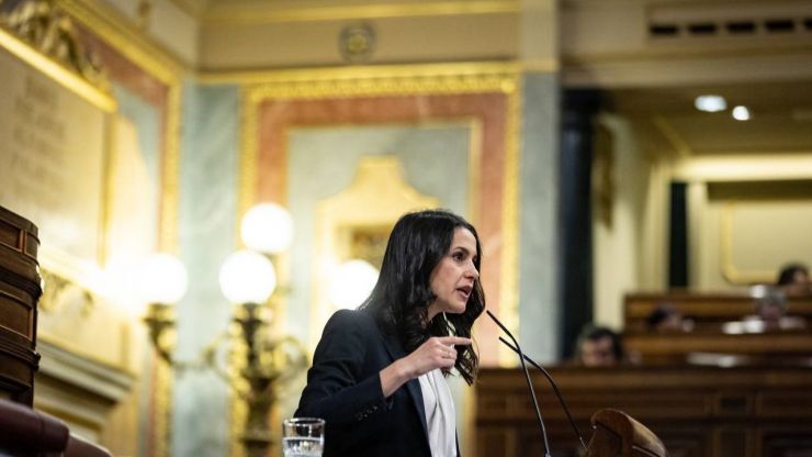 Arrimadas defiende 'la jornada laboral flexible, bajadas en el IRPF o la fecundación 'in vitro' gratuita'