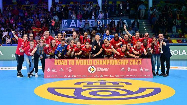 Las Guerreras camino del Mundial por la puerta grande