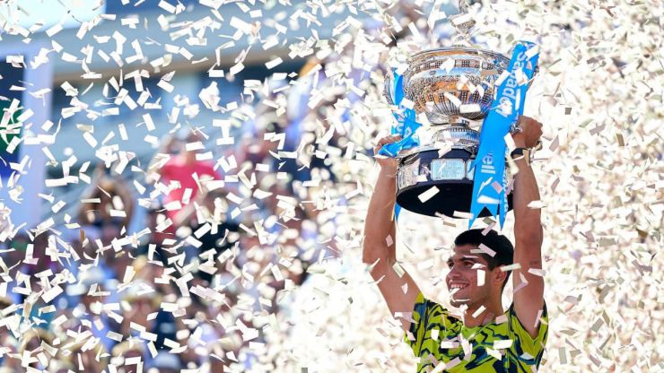 Alcaraz levanta su segundo trofeo en el Barcelona Open Banc Sabadell