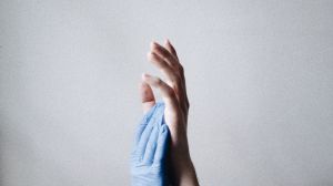 COVID-19: 14.000 muertes 'oficiales' en un mes con incremento de casos y el aumento de secuelas