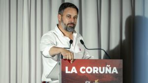 ¿Habrá acuerdo?: Abascal pone en un aprieto a Feijóo antes de las elecciones del 28-M