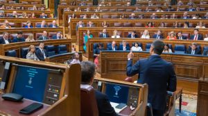 Sánchez a la derecha: 