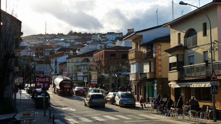 Prisión provisional por apuñalar a un joven a la salida de una discoteca