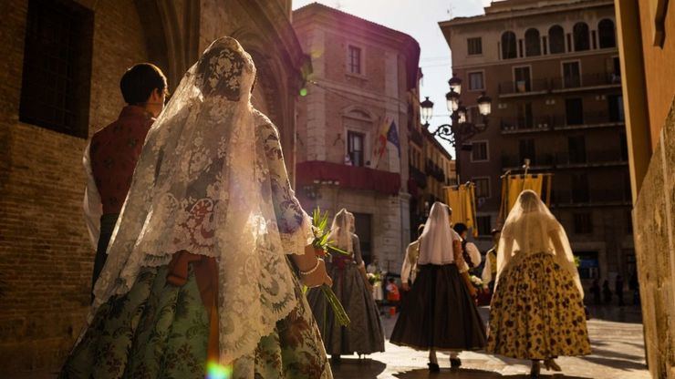 Datos curiosos: Cada familia fallera gasta 1.760,84 euros al año en la fiesta