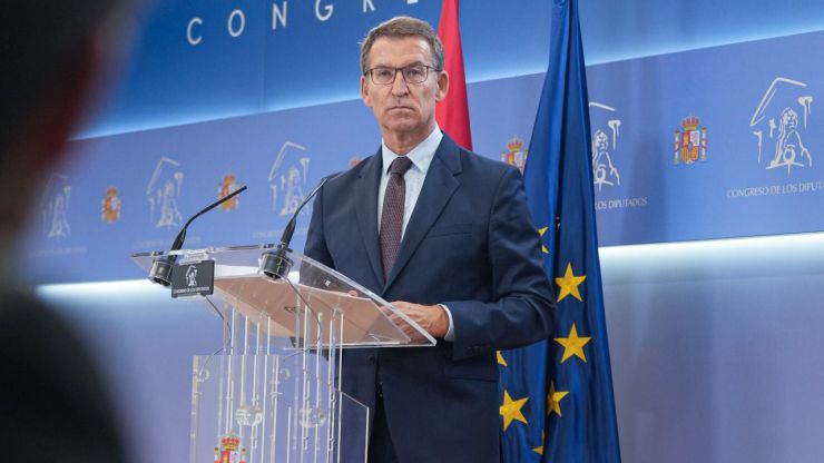 Feijóo acusa a Armengol de pactar con Moncloa la fecha de su investidura