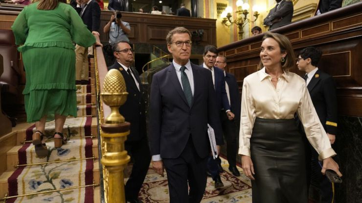 Gamarra pide a Bolaños y Albares que aclaren si se han reunido con Puigdemont en Bruselas