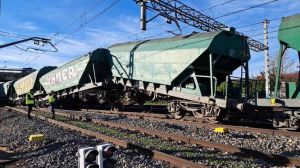 Descarrilan ocho vagones de un tren de mercancías en Arévalo (Ávila)