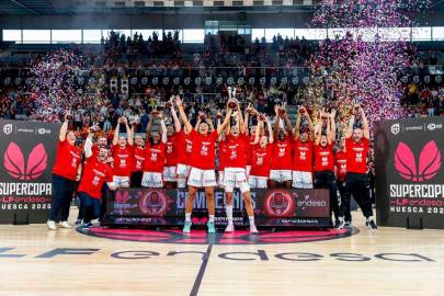Casademont Zaragoza conquista la Supercopa LF Endesa tras vencer a Valencia Basket