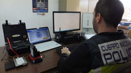 No caigas en la trampa: Aprende a identificar páginas web falsas de compras navideñas