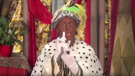 Escándalo en Madrid: Almeida envía un video 'racista' a los niños